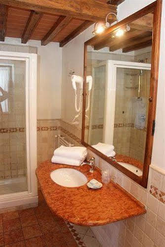 Borgo Antico Casalbosco & Winery *